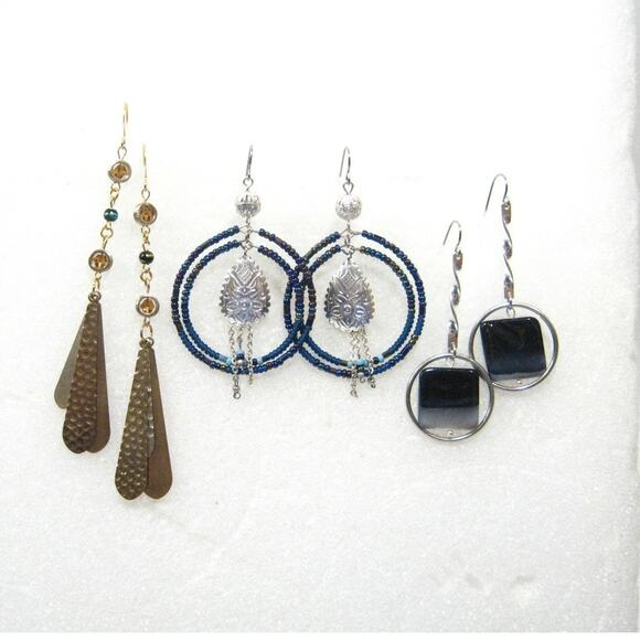 Set of Handcrafted Glass Turquoise Hoops Vintage & Shell beaded Drop Earrings - Picture 11 of 11